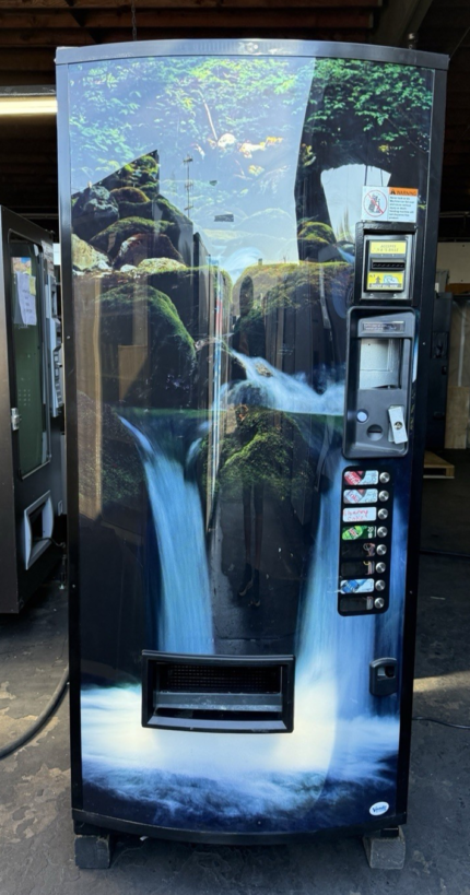 Vendo 621 Beverage Drink Vending Machine Waterfall V21 (Refurbished)